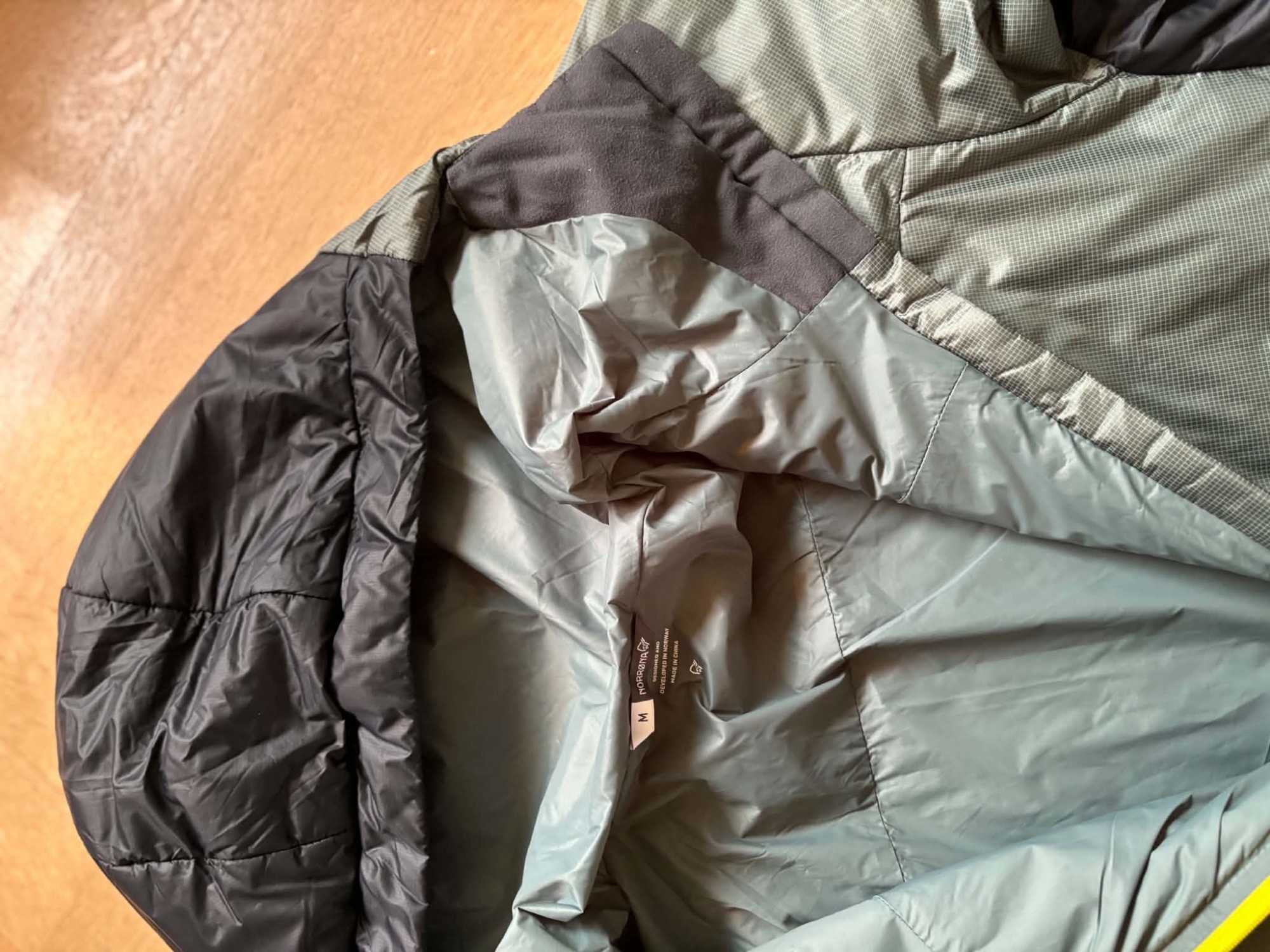 Norrøna Falketind Thermo60 Hood M, bild 4 av 4