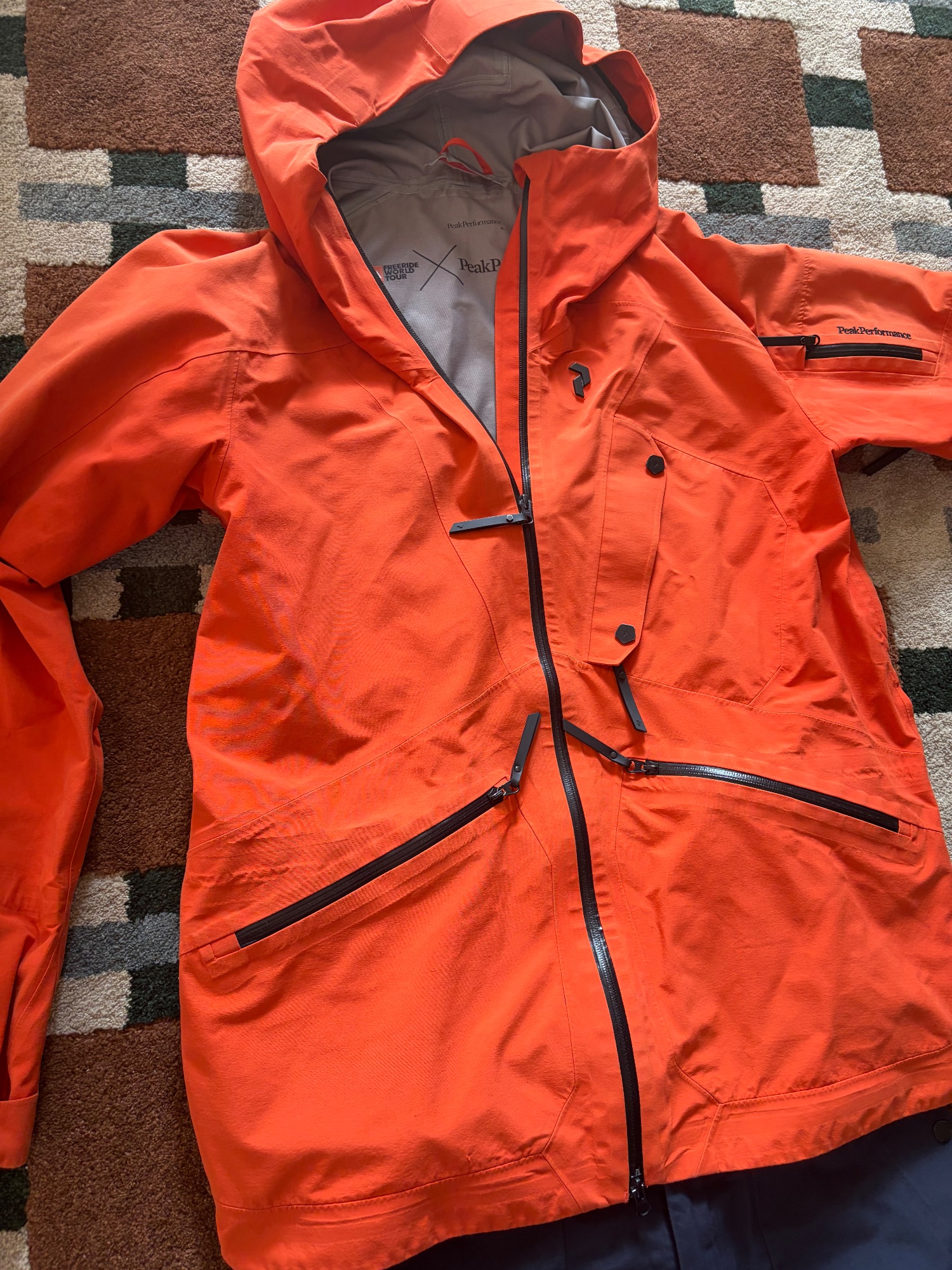 Peak Performance Freeride World Tour BEC, bild 1 av 5